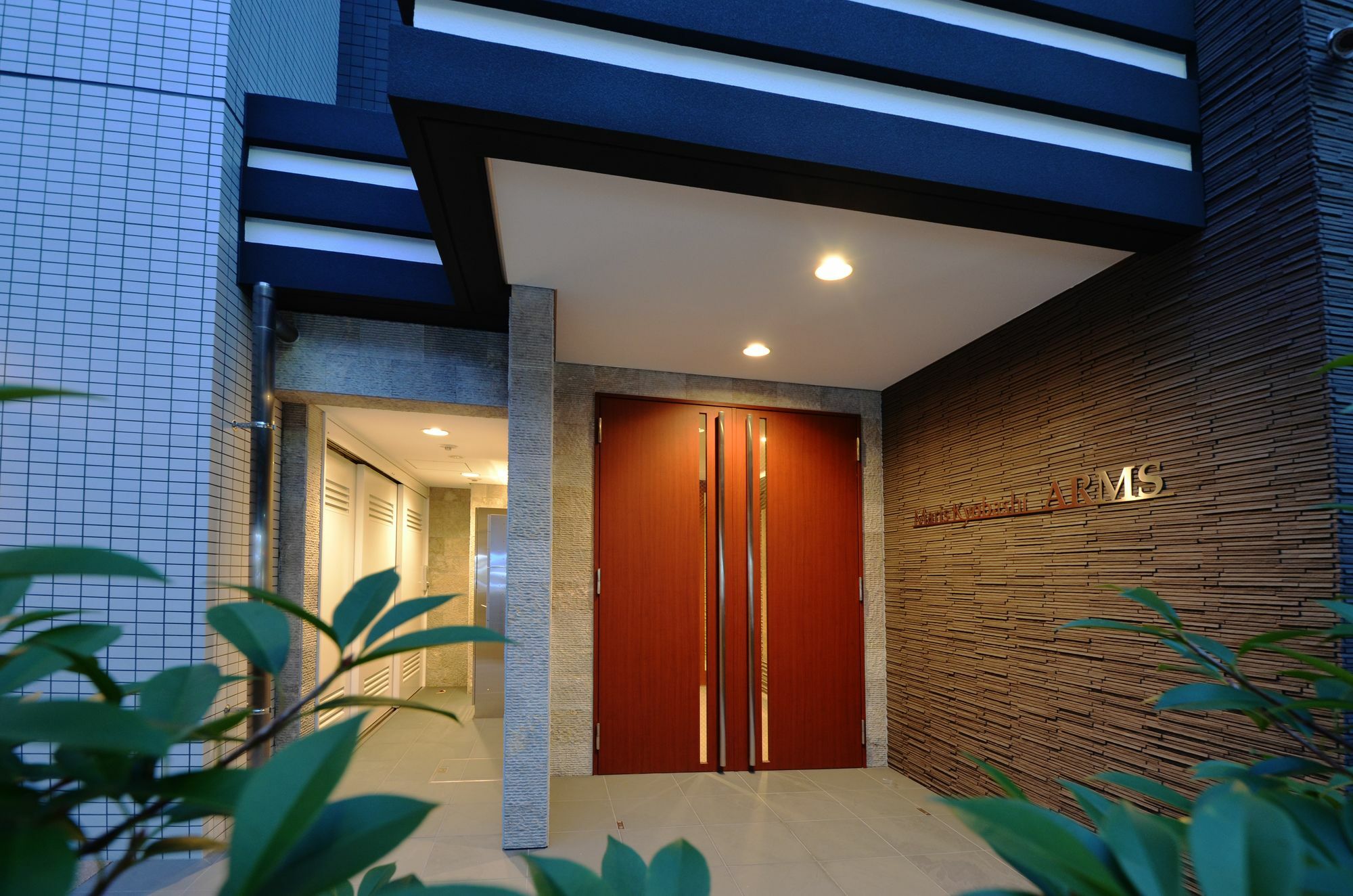 Wisma tamu The Wonder At Stay-maris Kyobashi Arms- 3*